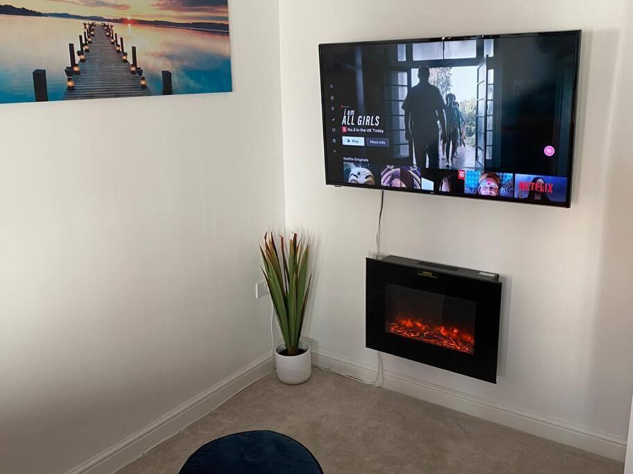 Luxury Modern 1Bed Sea View Apartment Rhôs-on-Sea Exterior foto